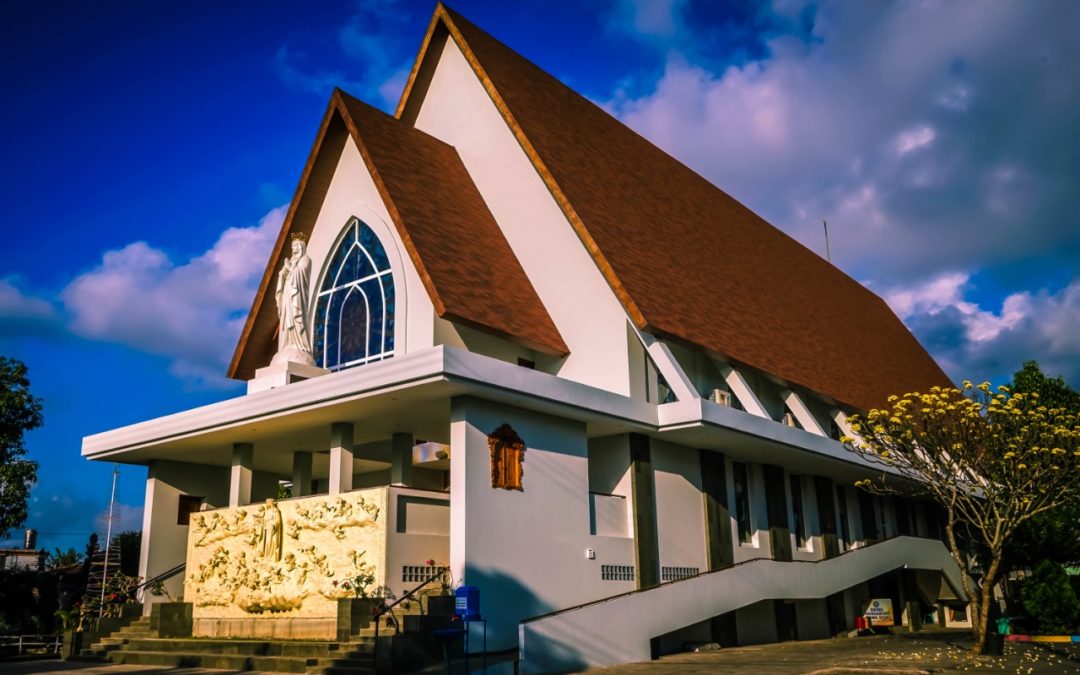 “Relief Bunda Maria Ratu Rosari” Gianyar