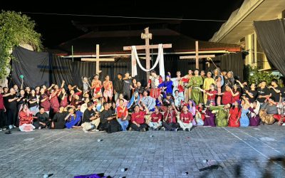 Pelayanan liturgi dalam bentuk Tablo oleh Orang Muda Katolik Sanmari