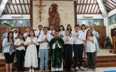 Profesional Muda Sanmari merayakan anggotanya telah dibaptis, dilantik katekumen baru.